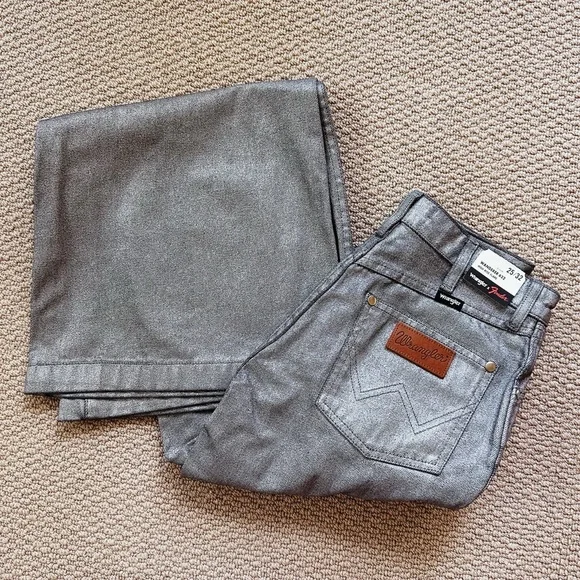 EVERYTHING MUST GO! Wrangler X Fender Metallic Wanderer Flare Jeans - Picture 4 of 7